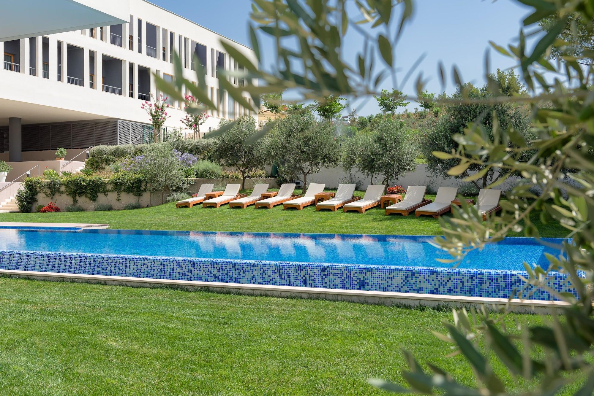 Hotel Salona Palace Exterior photo