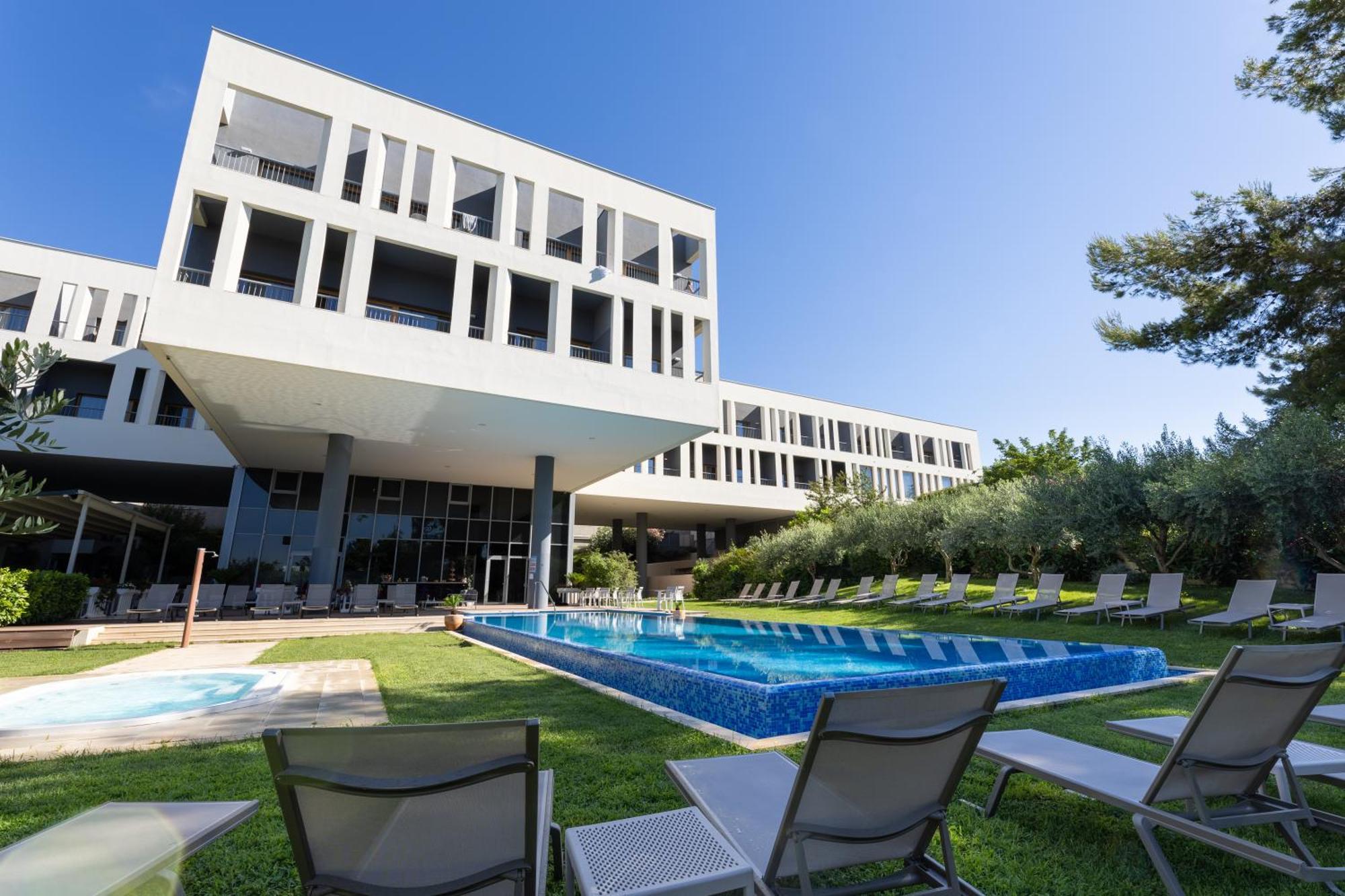 Hotel Salona Palace Exterior photo